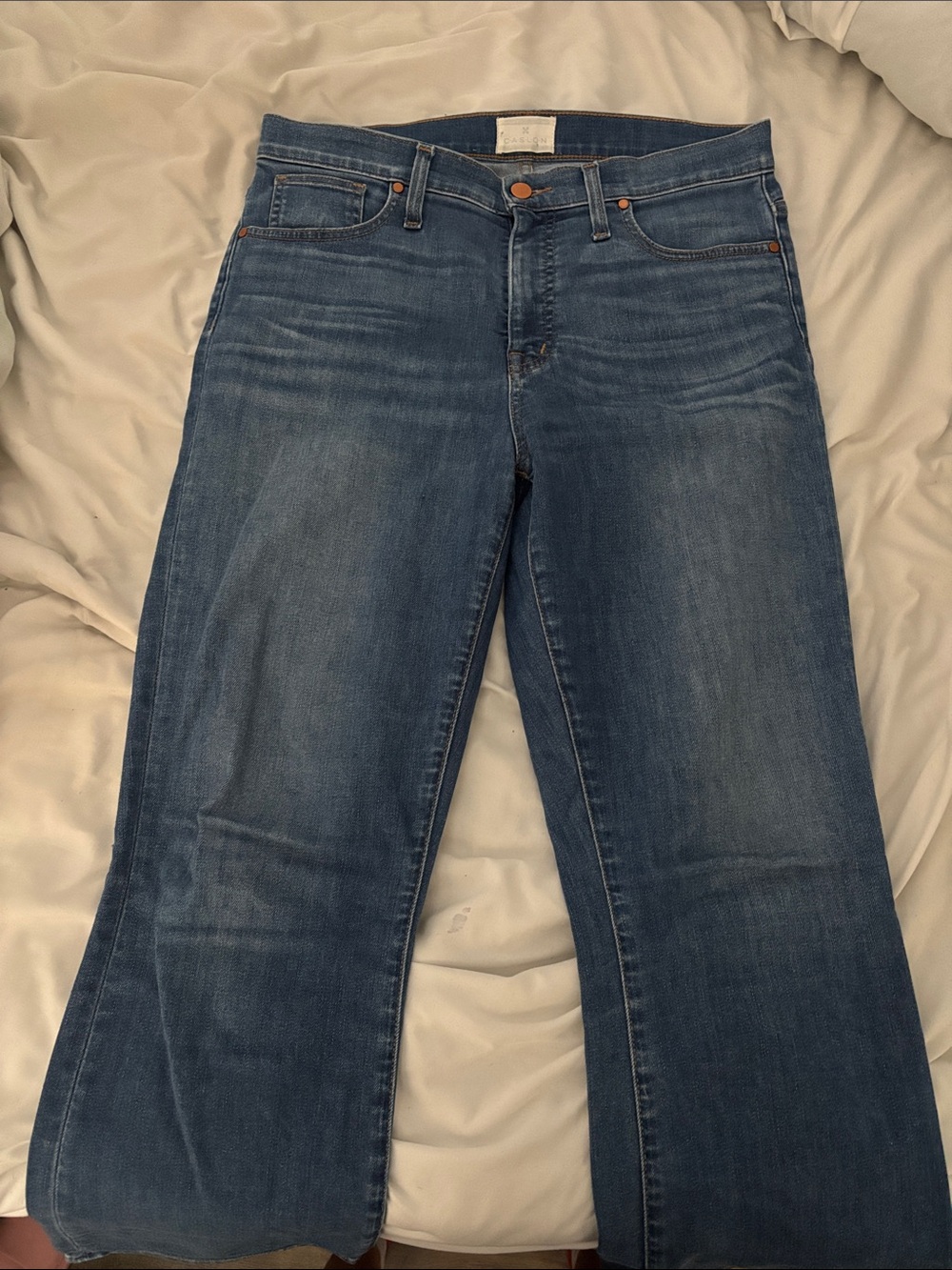 Caslon Straight-Leg Women's Jeans in Medium Blue Wash